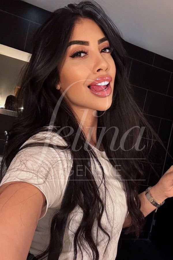 Moroccan discreet escort girl 