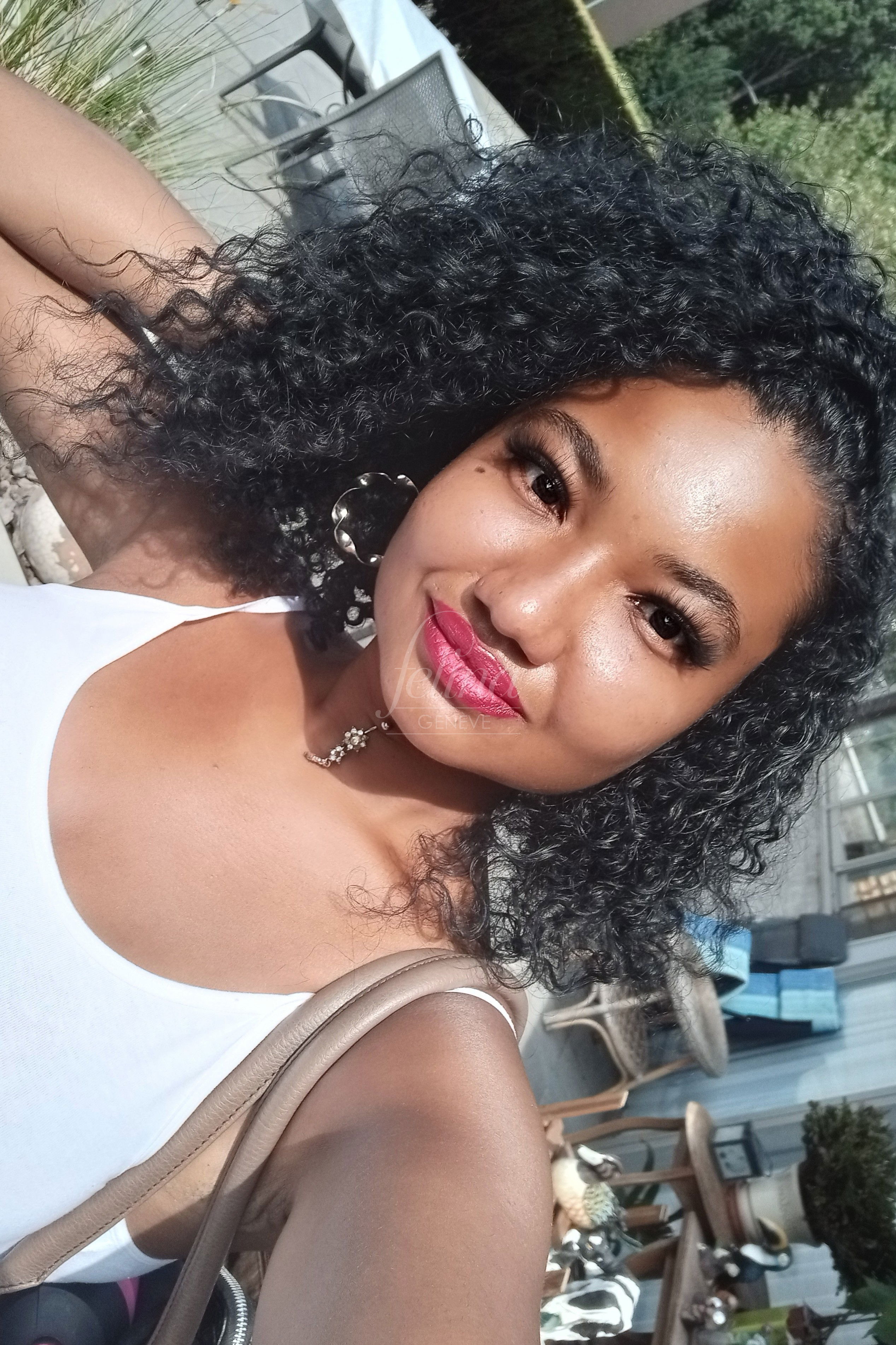 Mulatto escort for home escort services in Geneva, Dana