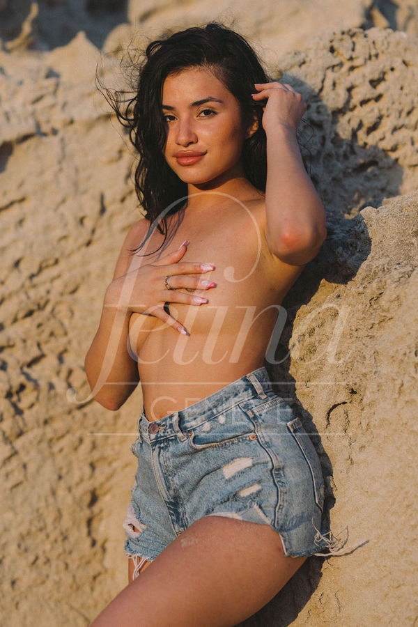 Escort VIP for bachelor party in Geneva, Lara