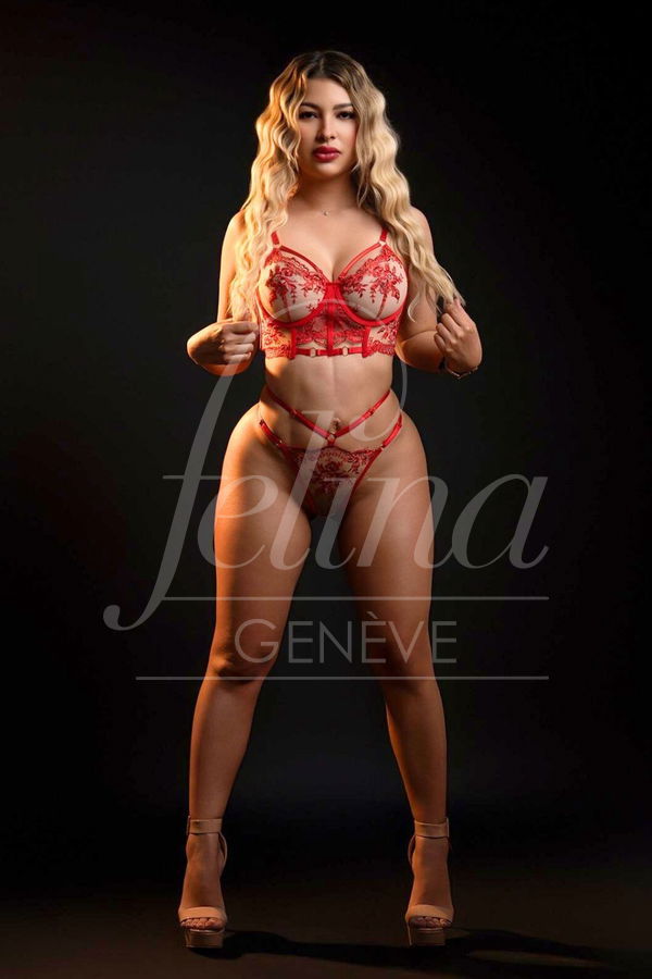 Latin escort for GFE