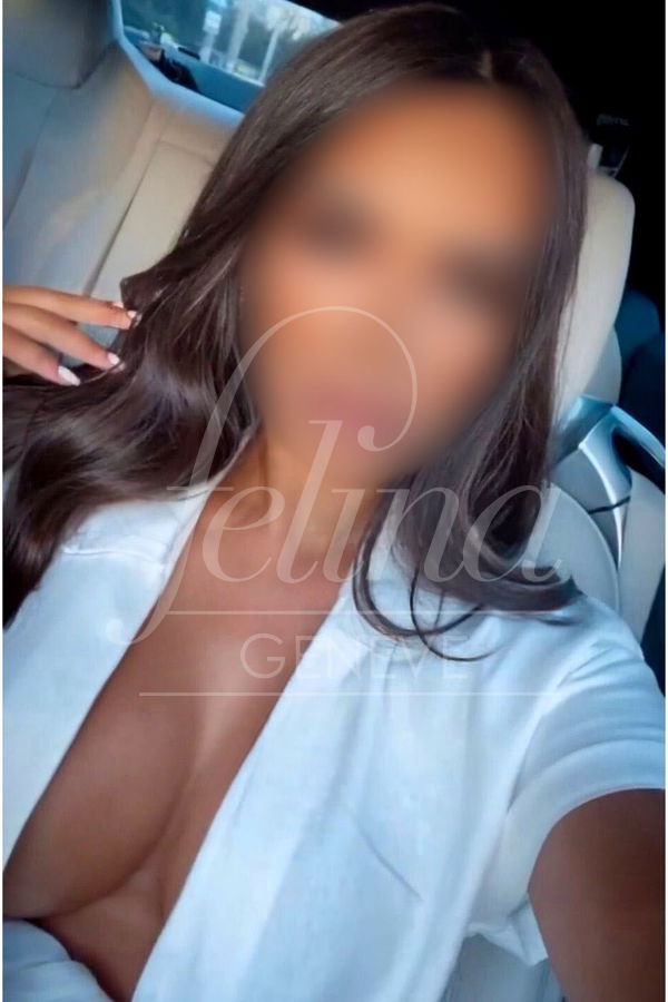 Escort di lusso europea per doccia dorata a Genève, Anna