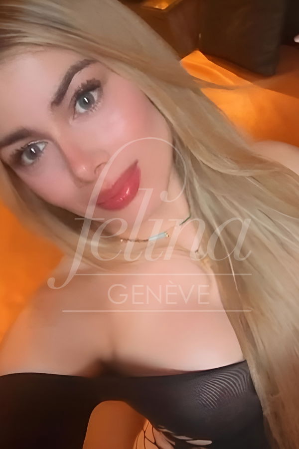Escort rubia de lujo, sensual y atenta para Girlfriend Experience y GFE en Ginebra